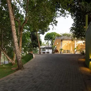 Waters Spring Hotel Kandy