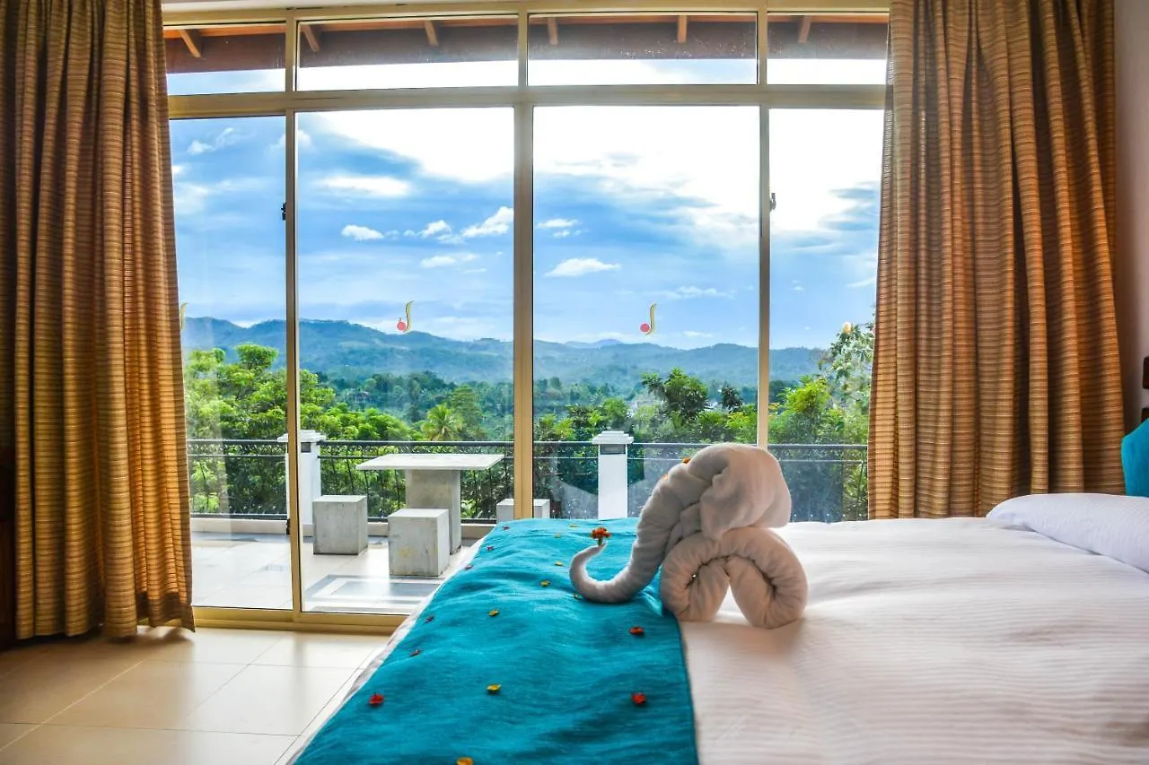 Elegant Hotel Kandy