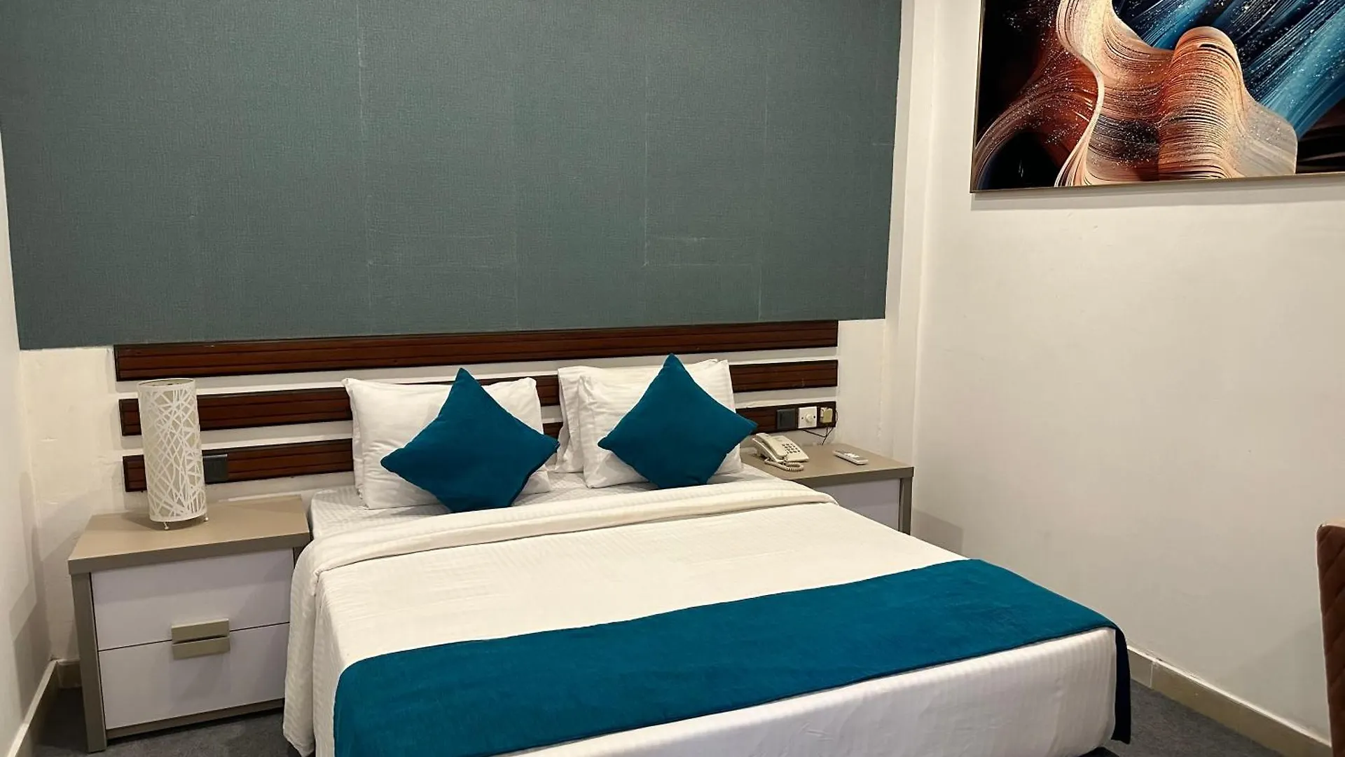 Elegant Hotel Kandy