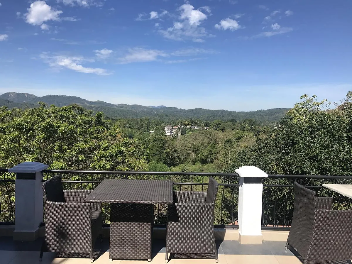 Elegant Hotel Kandy