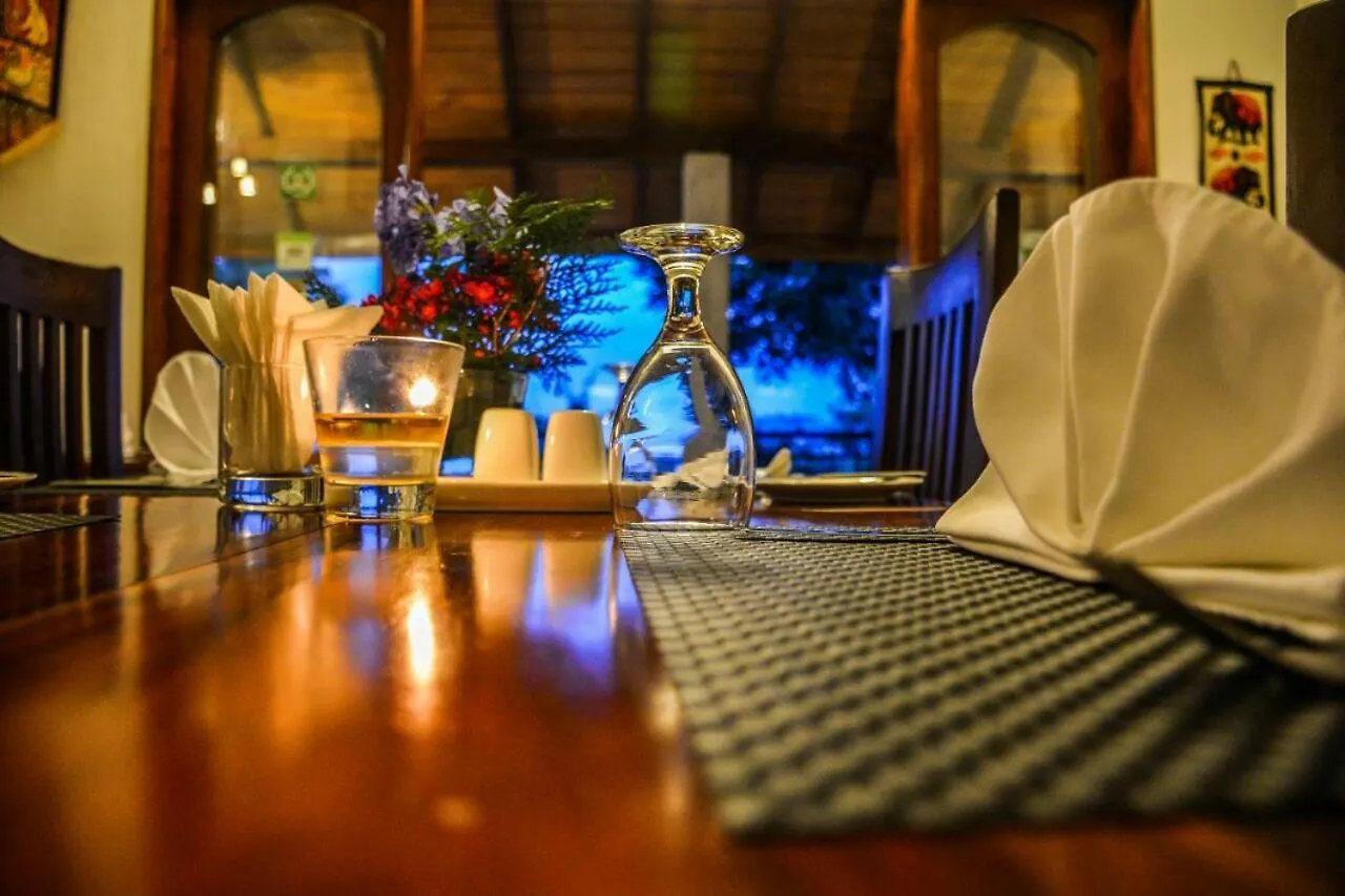 Elegant Hotel Kandy